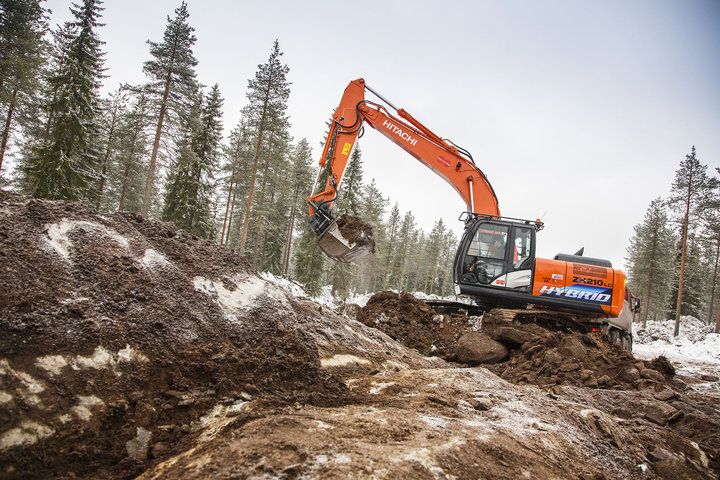 Hitachi hybrid