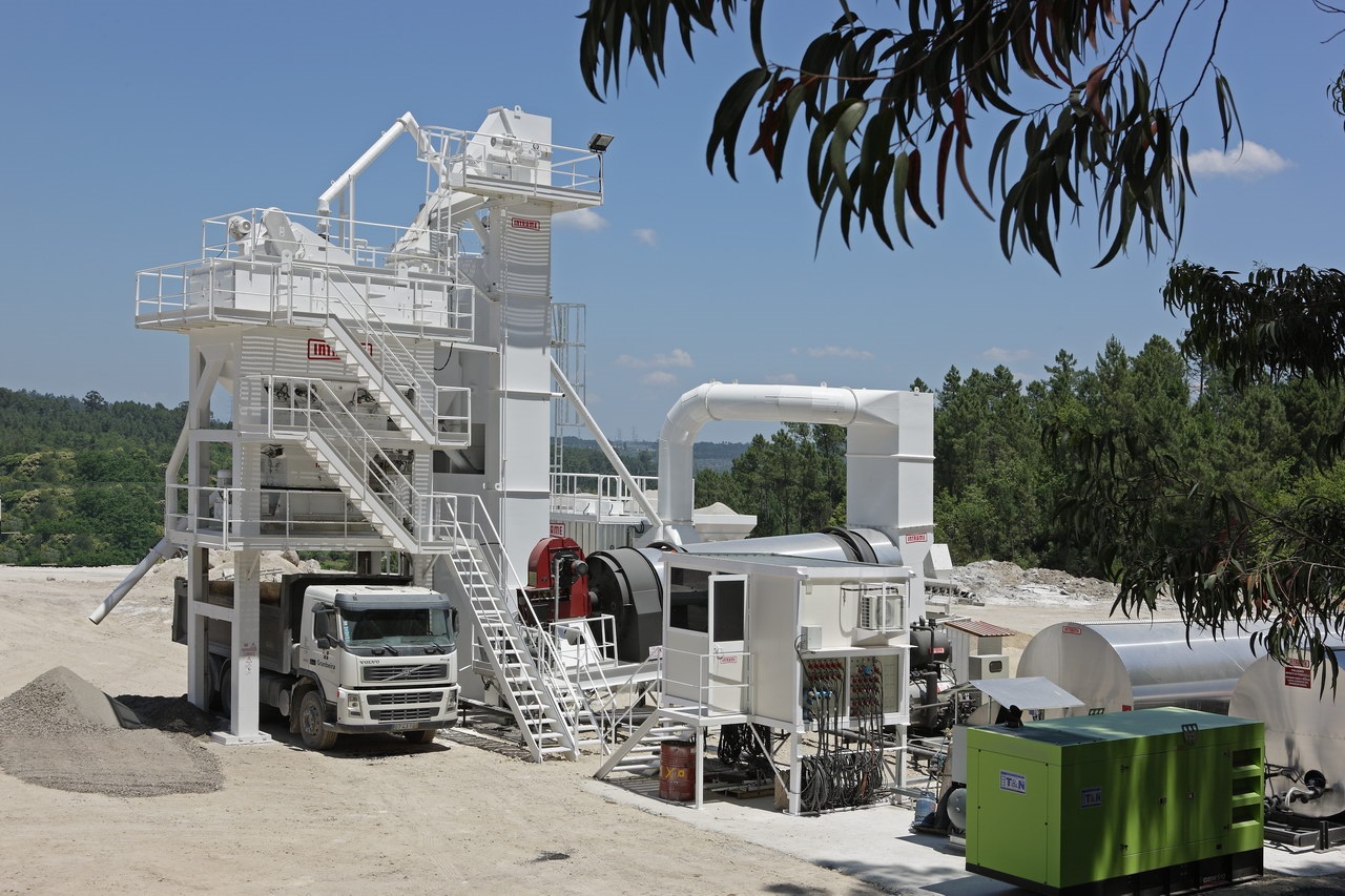 Utilaje&Constructii Intrame