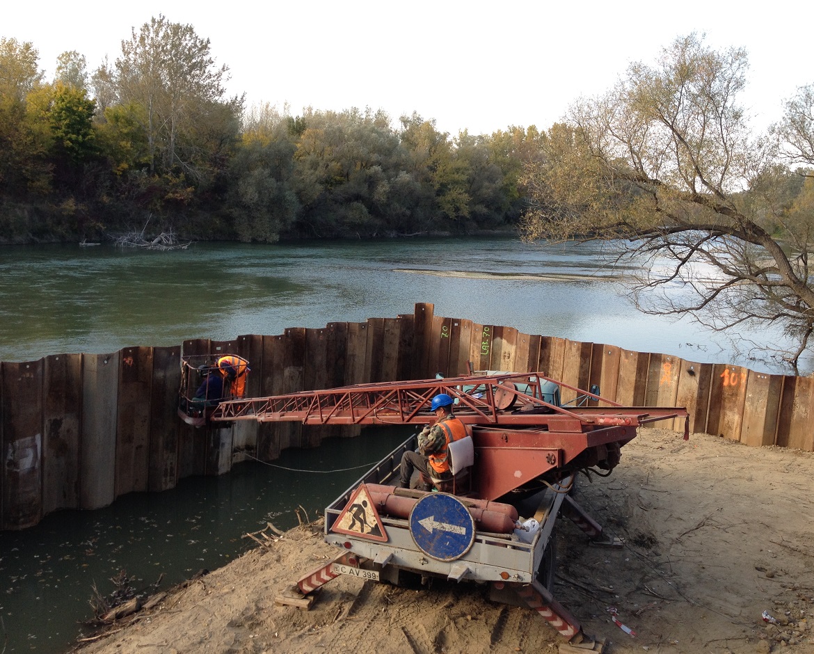 Utilaje&Constructii ECHIPAMENTE CONSULT