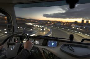 UtilajeConstructii-Volvo-Trucks