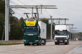 Siemens eHighway: Testfahrt mit Bundesumweltministerin Hendricks / Siemens eHighway: Test drive with Federal Environment Minister Hendricks