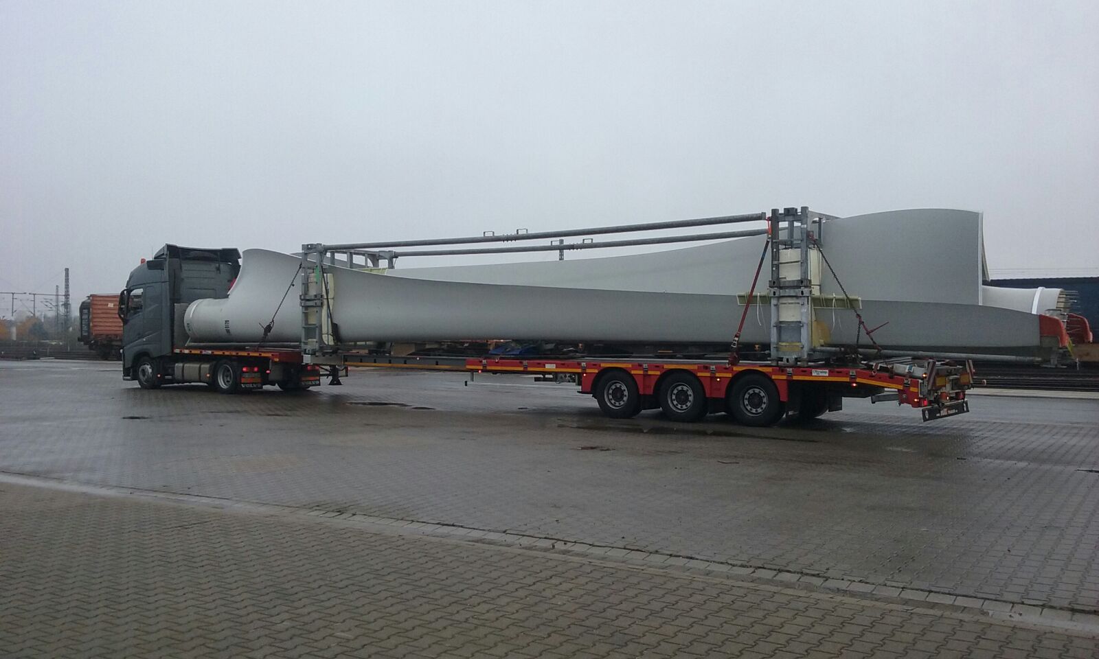 “Elna Trading pariază pe Max! Trailer to the Max!”