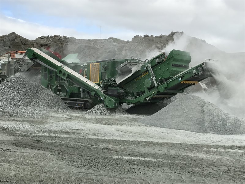 McCloskey a lansat noul concasor Impact I44RV3