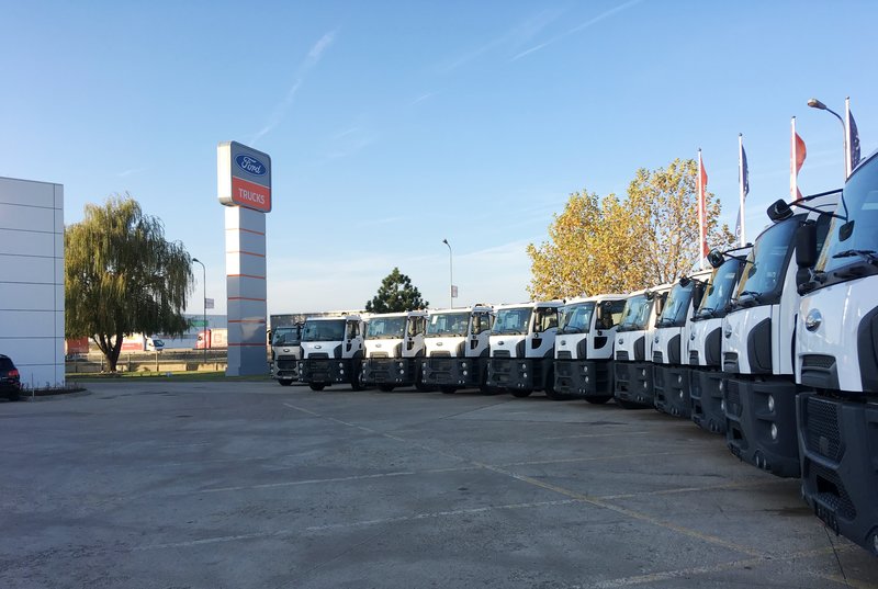 Ford Trucks livrează 10 autogunoiere compactoare   