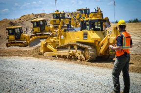 Utilaje&Constructii Komatsu