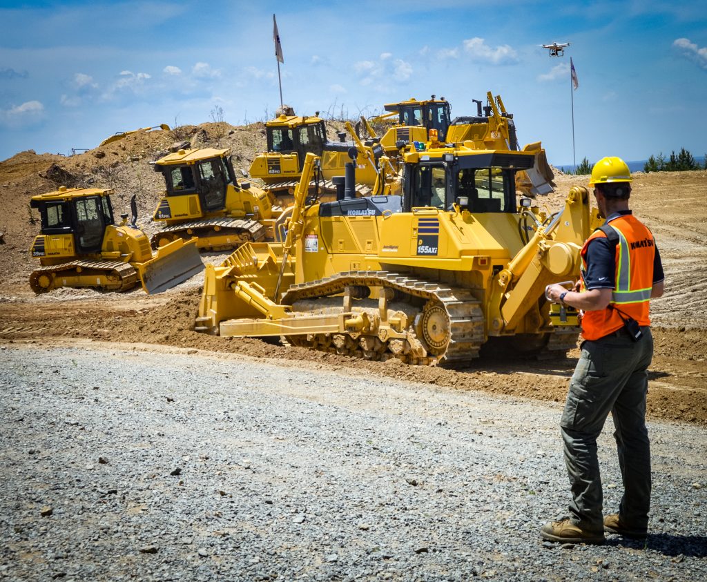 Komatsu integrează utilajele în șantierele viitorului