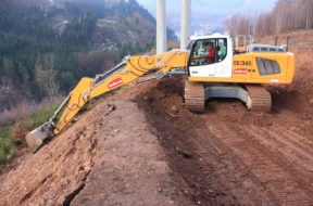 Utilaje&Constructii Liebherr