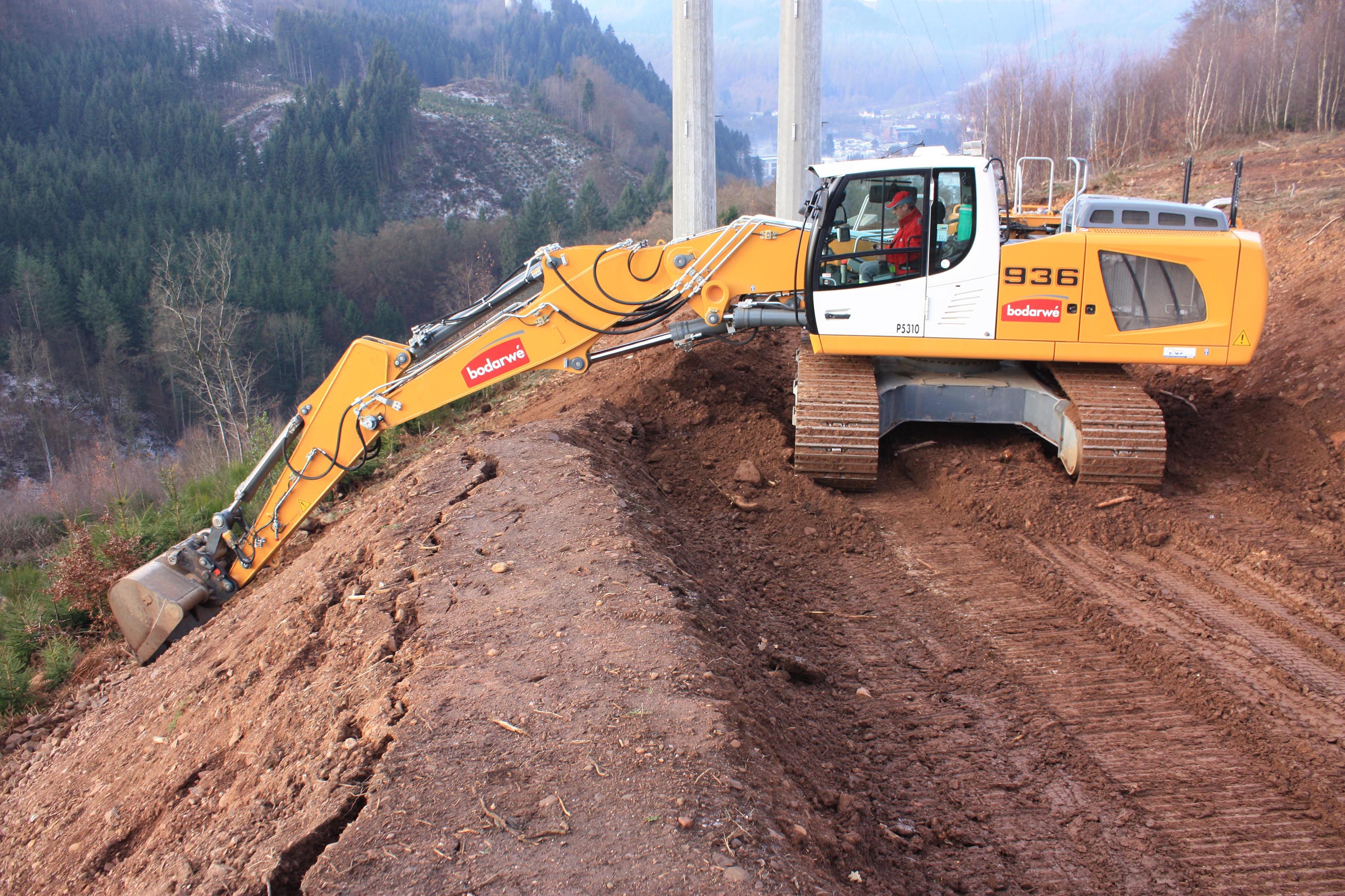 Liebherr vrea să zdrobească tot