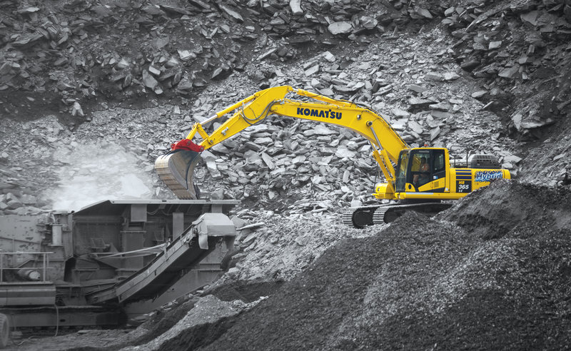 Komatsu va face show cu noul excavator hibrid HB365LC/NLC‐3, la Intermat