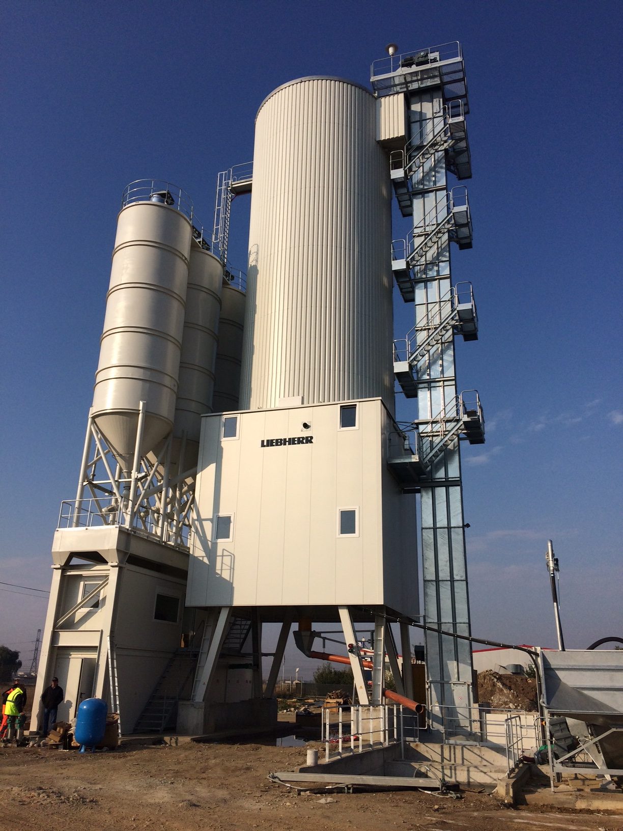 RAPORT DE ȘANTIER – STRABAG a ales stația de betoane Liebherr –Betomat II-455