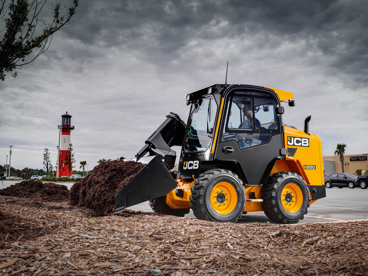 JCB – lansare și aniversare