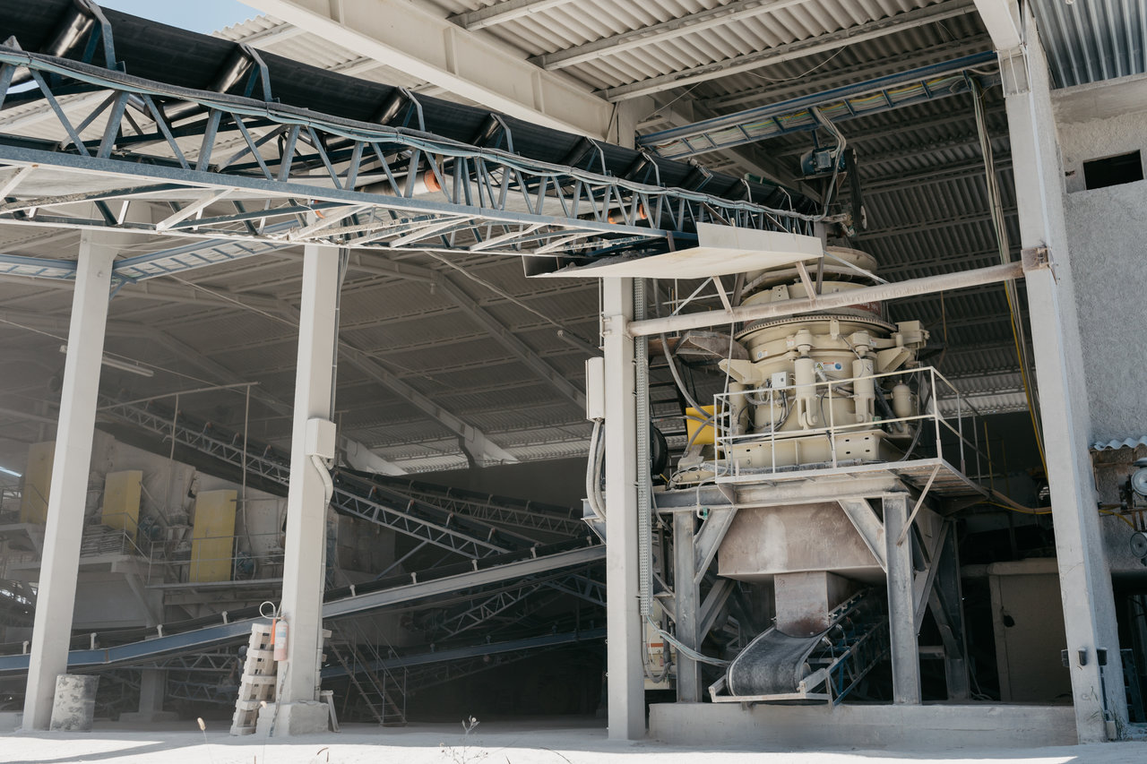 Concasoarele Metso MX™ au relansat productivitatea carierei Barracão