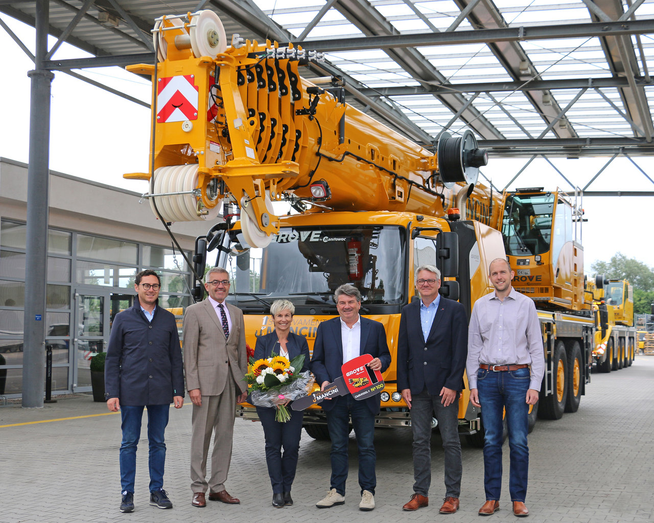 Manitowoc a livrat macaraua Grove GMK4100L-1 cu numărul 100