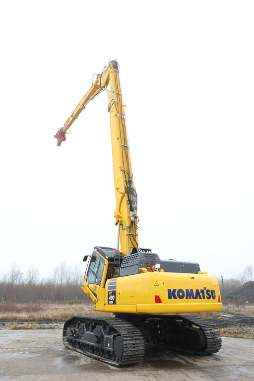 Premieră mondială – KOMATSU  PC490HRD-11 “BEST IN CLASS”