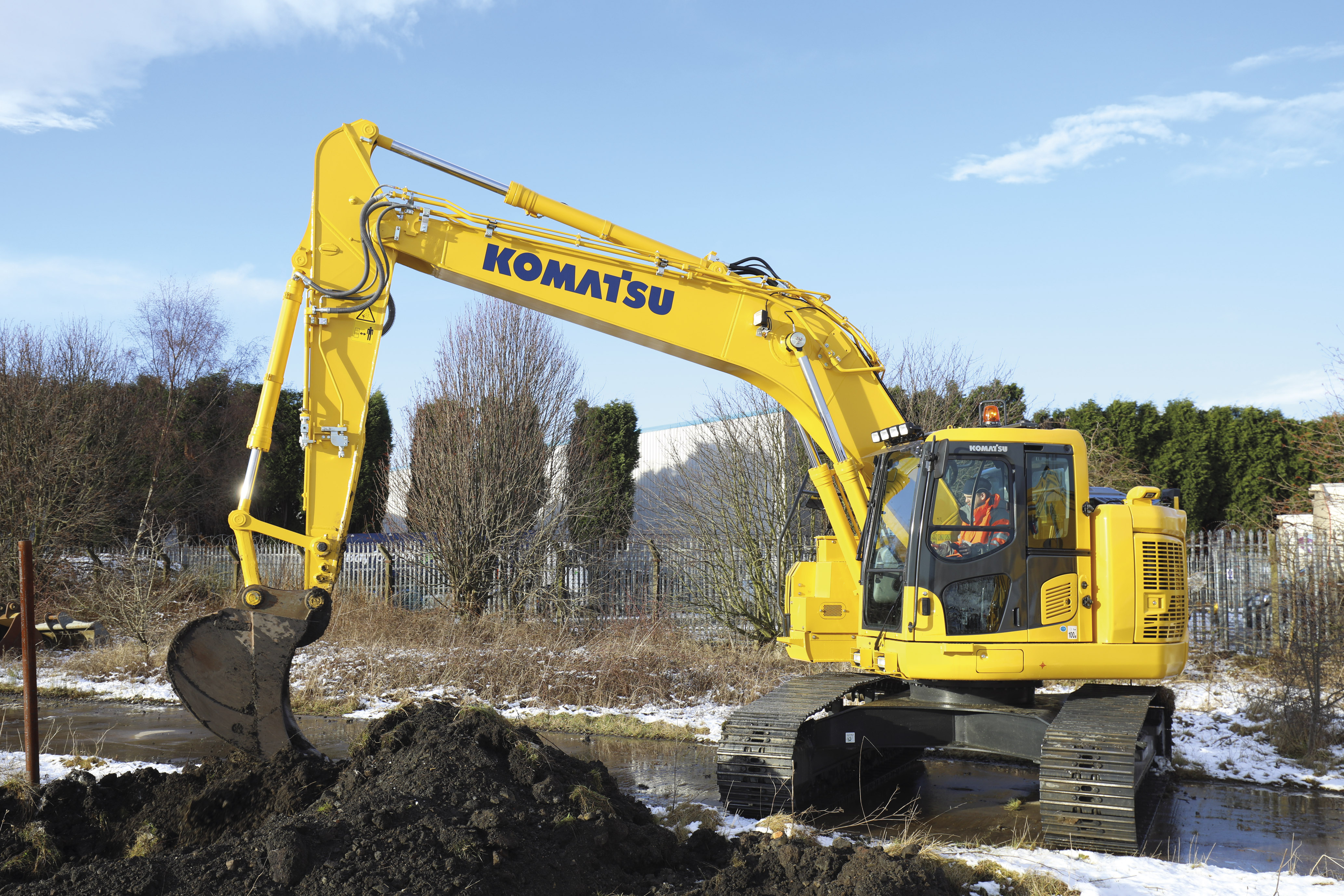 Komatsu PC228USLC-11 – tehnologie pură