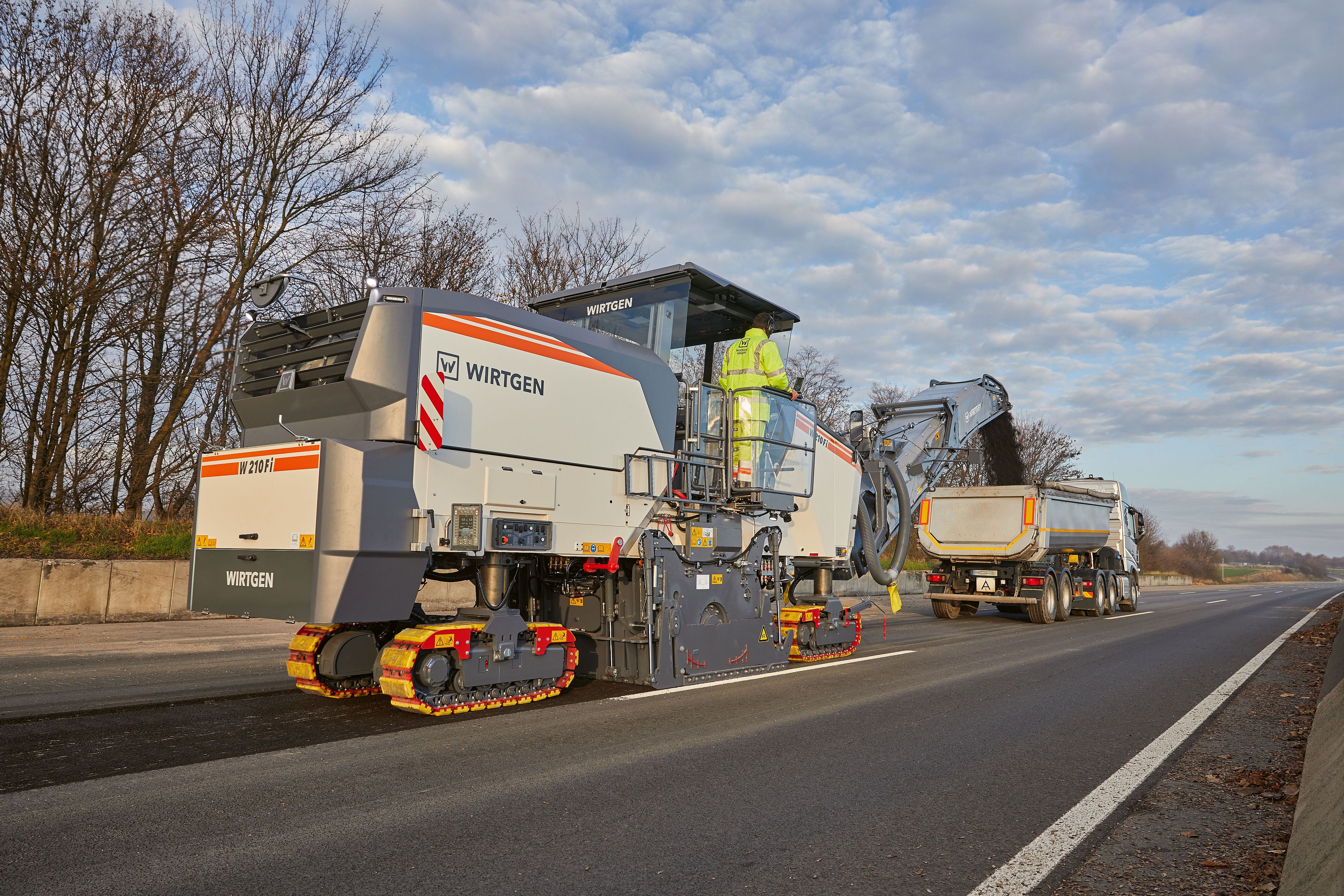 Noile freze Wirtgen seria F – Mașini super inteligente