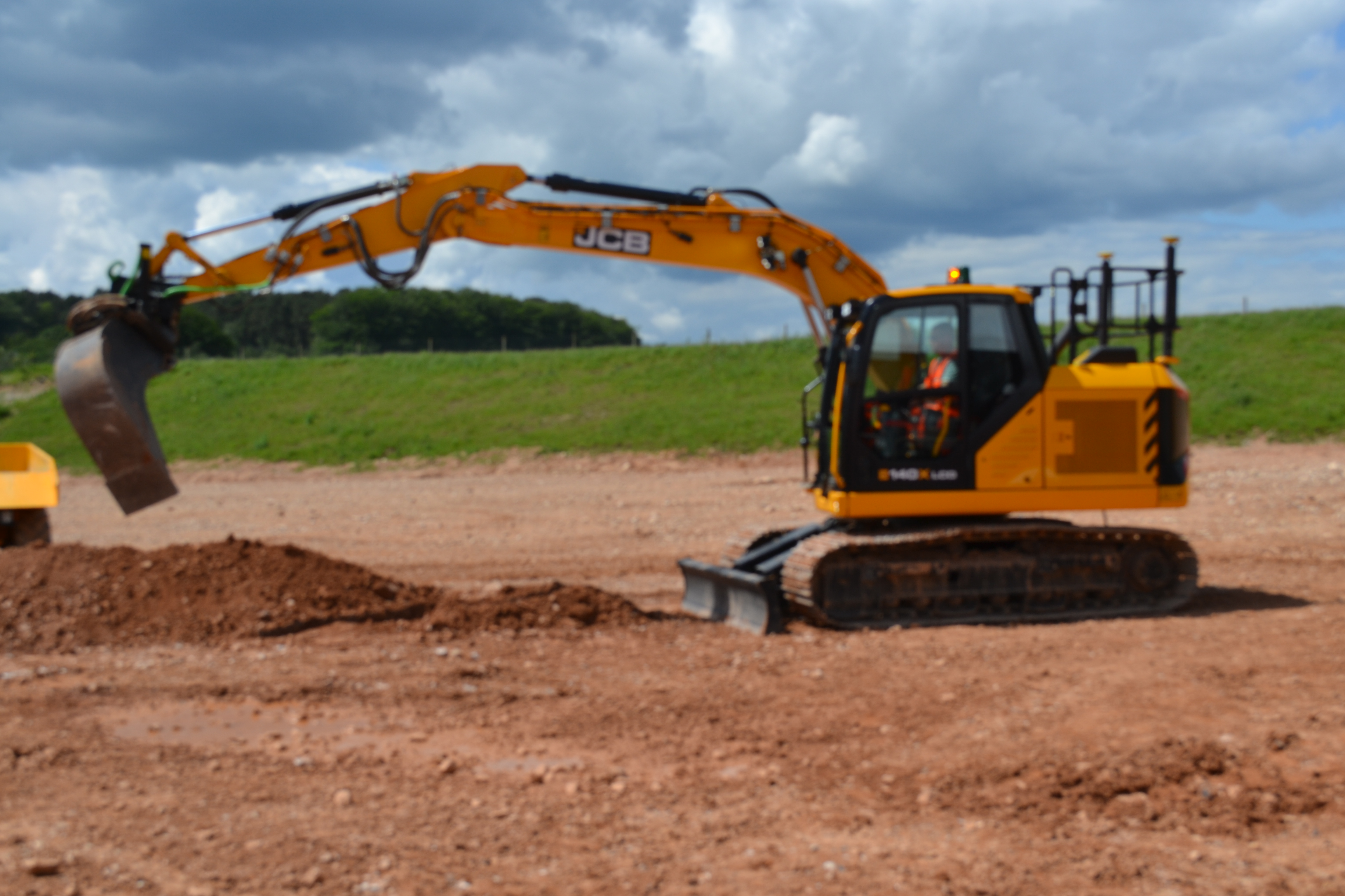 JCB a lansat noile game de echipamente pentru 2019