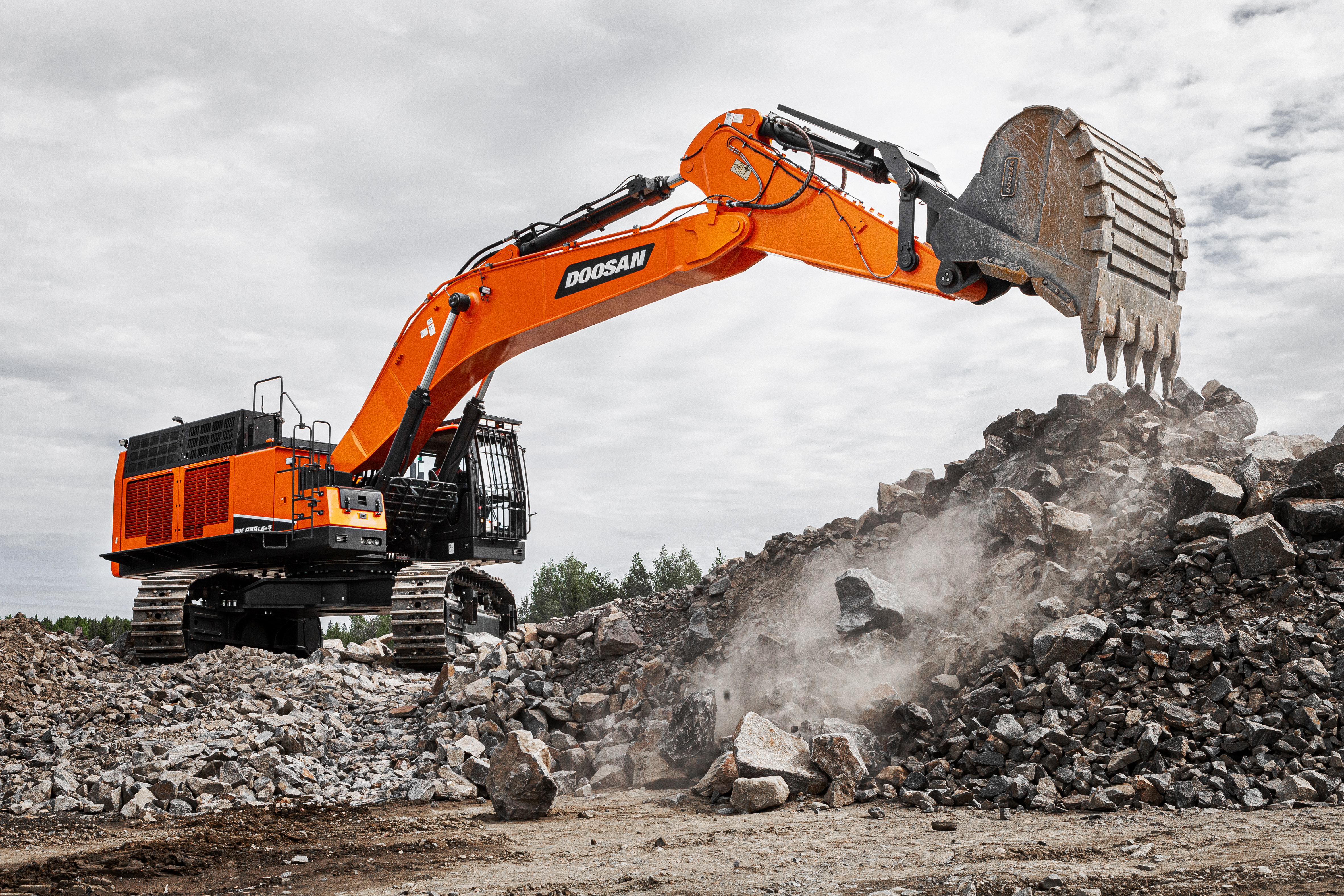Noul DX800LC-7, cel mai mare model de la Doosan