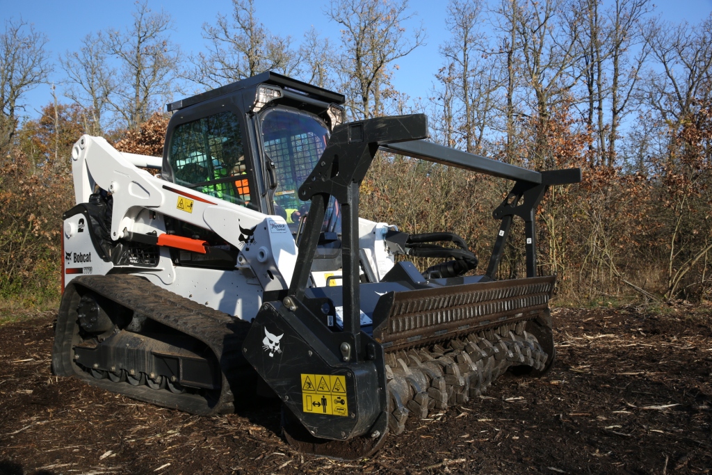 Bobcat lansează o nouă gamă de atașamente pentru utilaje forestiere