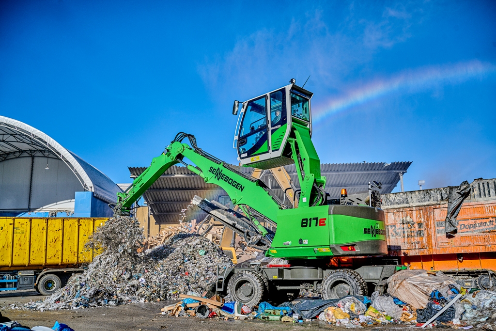 Sennebogen 817 E, ideală pentru orice tip de reciclare
