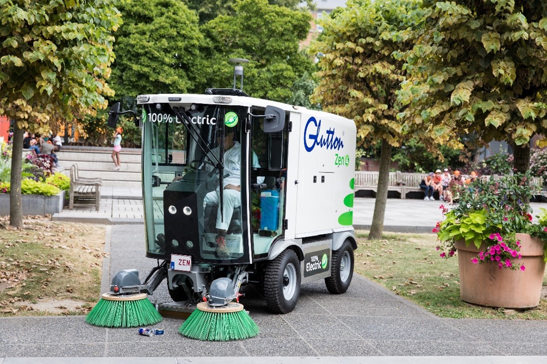 GLUTTON ZEN – automăturătoare electrică pentru spații urbane