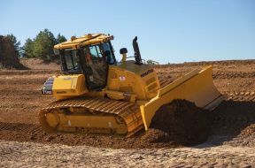 foto mare- mic komatsu