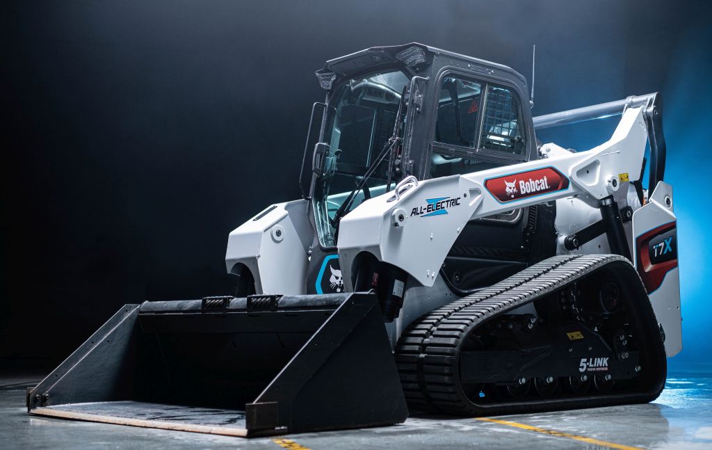 Bobcat T7X Compact Track Loader_pic2